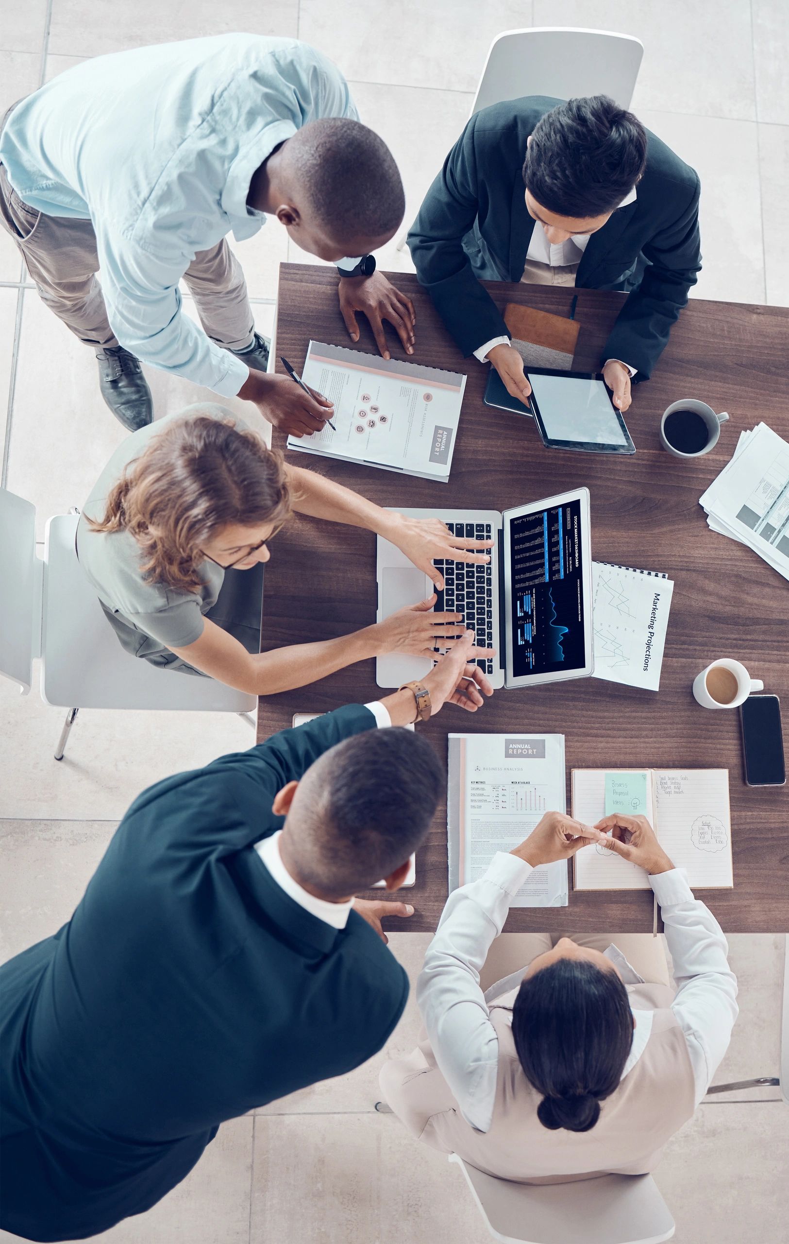 modern business networking team